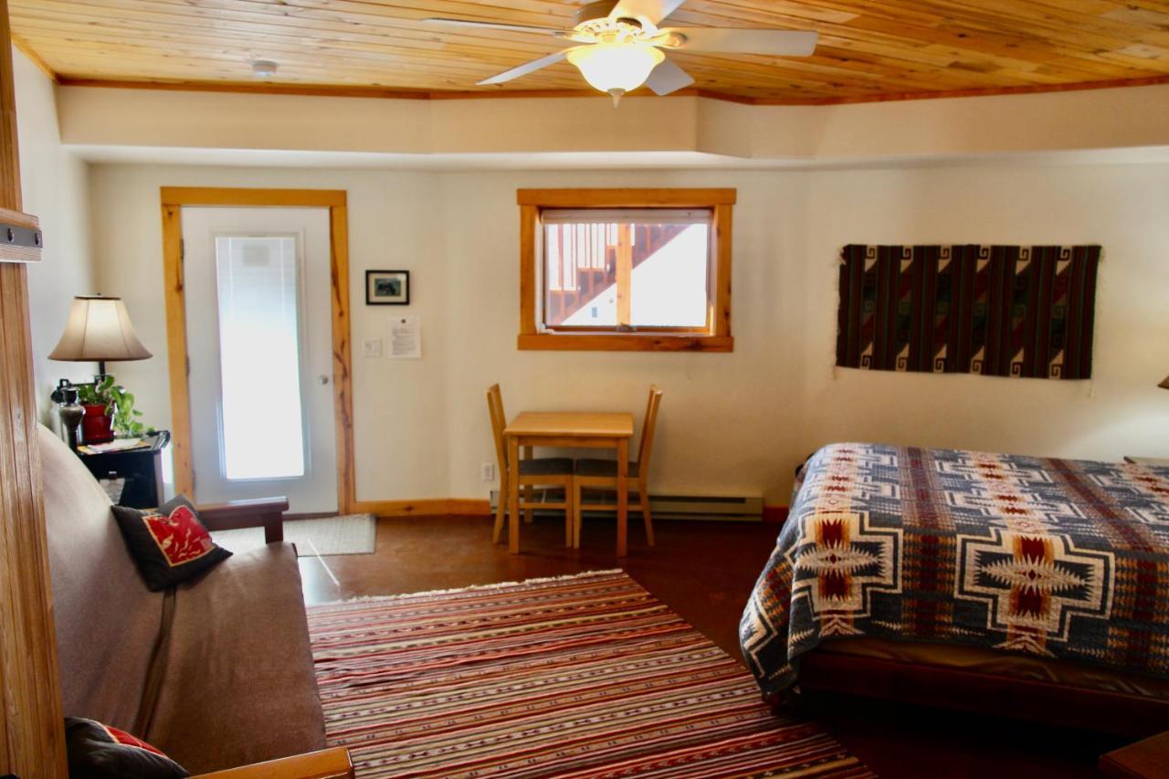 Red Moon Lodge Moab Εξωτερικό φωτογραφία